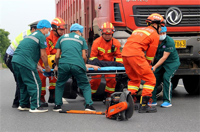 桂东沛县道路救援